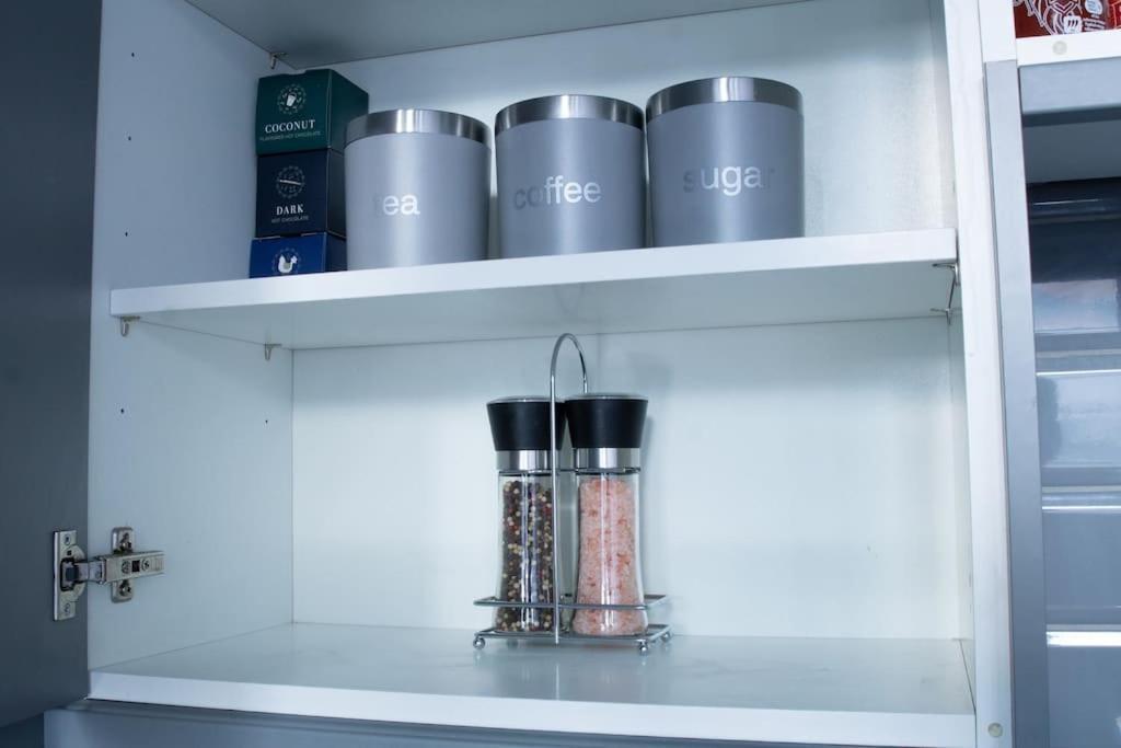Spacious Apartment In City Centre - Free Parking 노팅엄 외부 사진